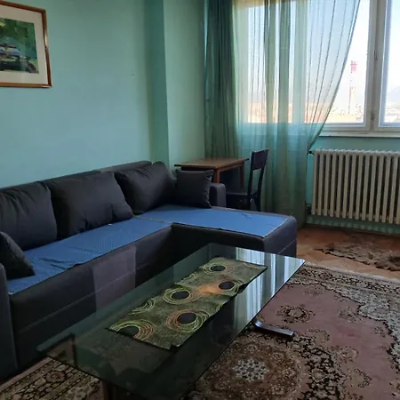 Mocartov Kutak - Sarmantan Dvosoban Stan U Sirem Centru Nisa Nis